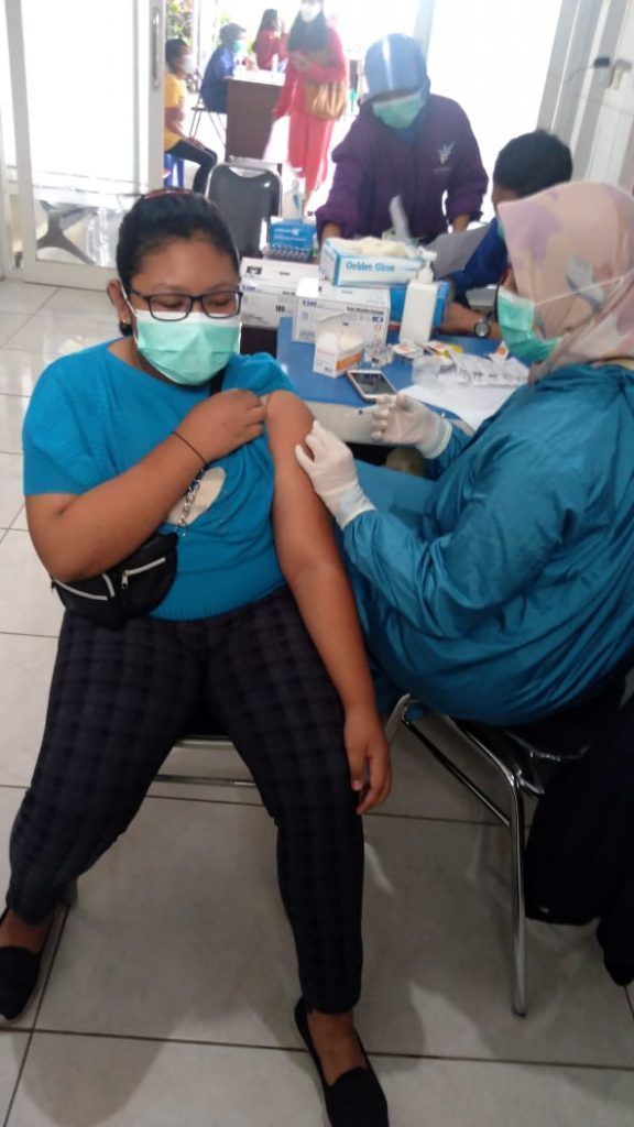 Vaksinasi Pelajar Usia 6-11 Tahun di Salatiga